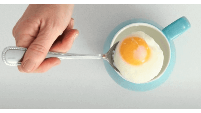 Poached egg in a mug
