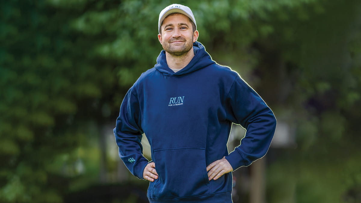 Run for a reason hoodie navy
